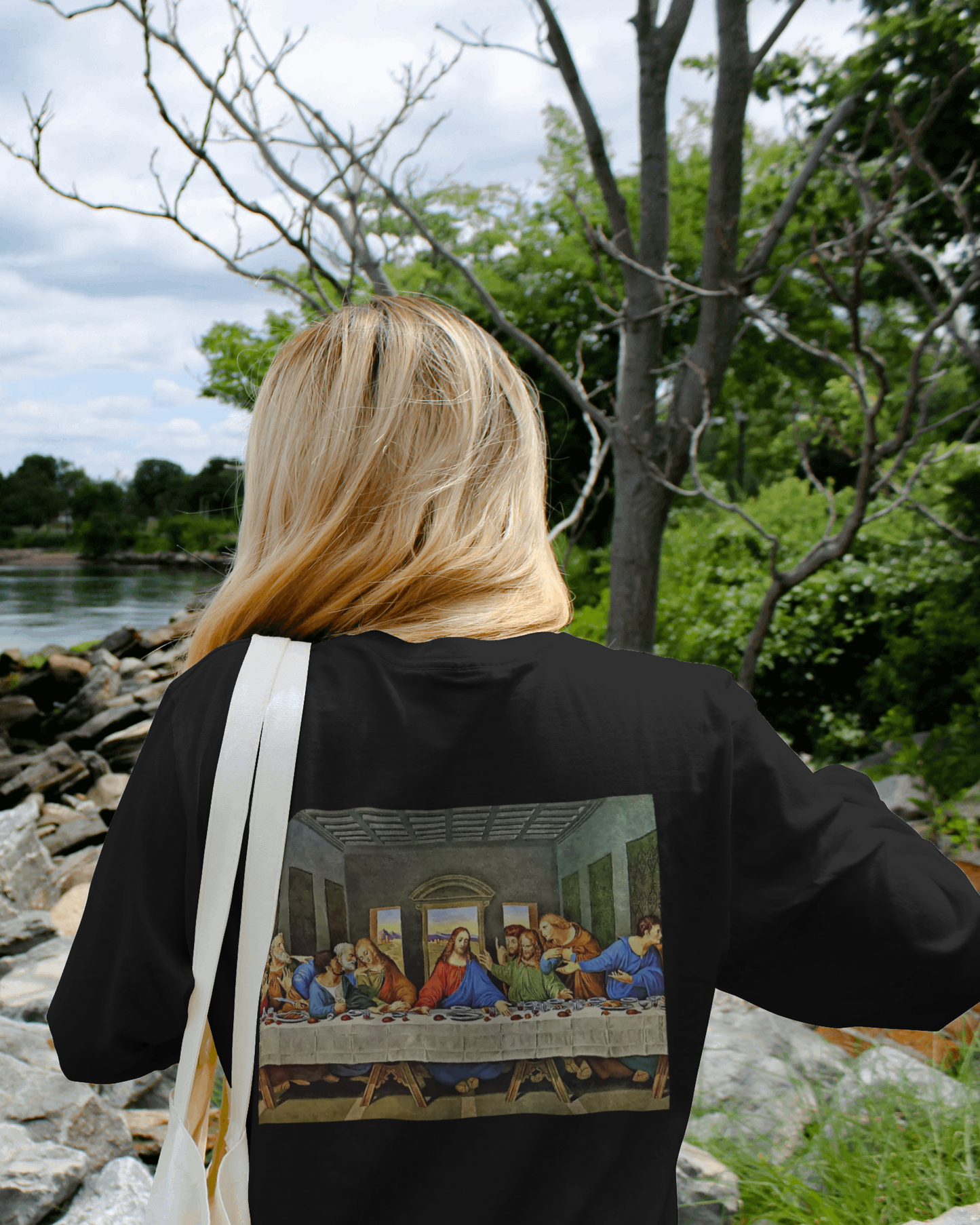 The Last Supper by Artist Leonardo da Vinci oversized tshirt for women